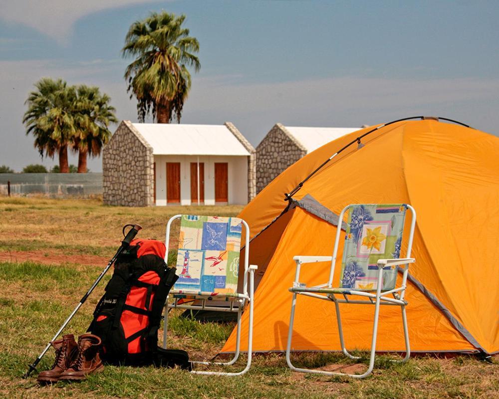 Kalahari Farmhouse Campsite Stampriet Buitenkant foto